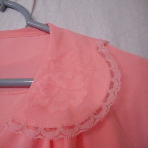Vintage Pink Nylon Lingerie Nightgown Robe set - Picture 3 of 8